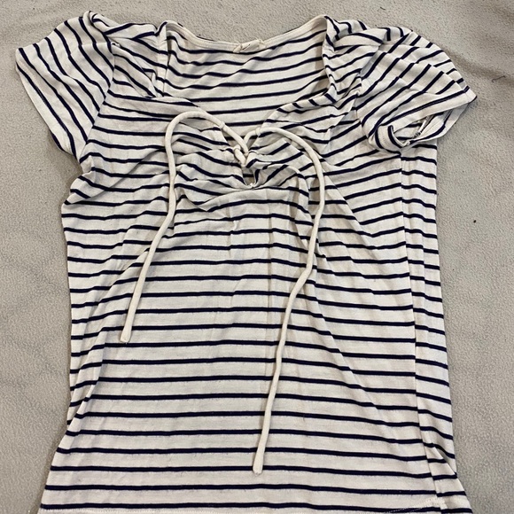 Tops - Picture 9 of 16